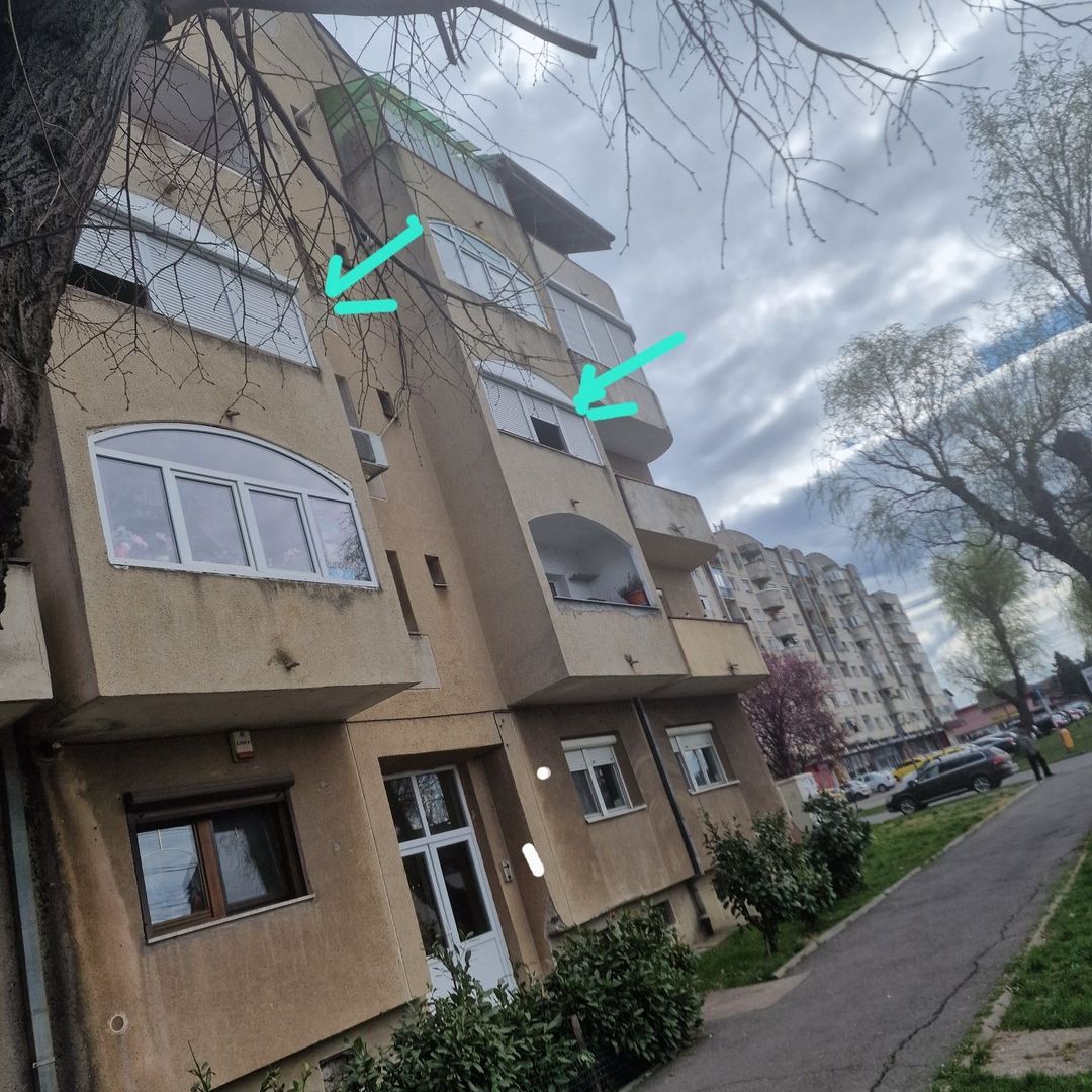 BRASADAS vinde ap 2 cam, Carpati 2 etaj 2/4. - Poză 1