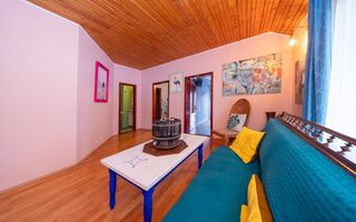 Pensiune de vânzare în Râșnov | 14 camere | 427 mp - Poză 28