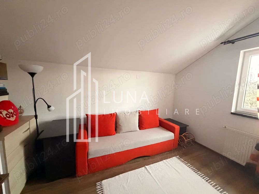 Casă înșiruită de închiriat | Tractorul | Grădină & Parcare privată - Poză 8