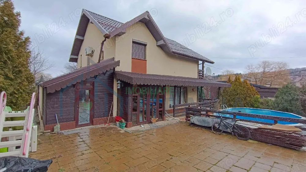 vilă Bârnova, Bucium, Saună, Piscină - Poză 2