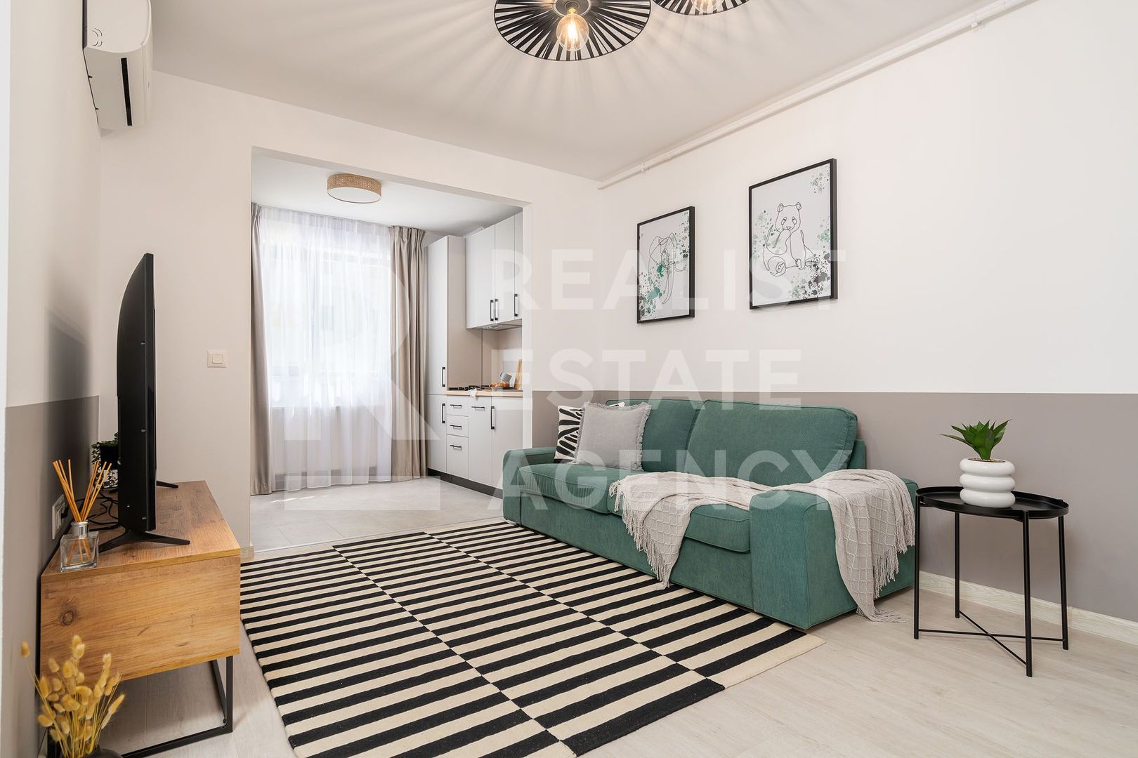 Vânzare, apartament, 2 camere tip 2B, HILS Titanium, București - Poză 1