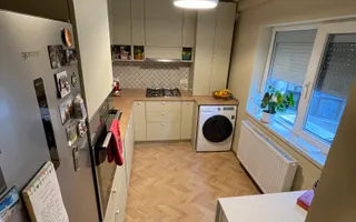 Piața Sf. Gheorghe | Decomandat | Renovat | Centrală proprie | Boxă 16 mp - Poză 12