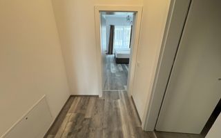 Mobilat si utilat. 2 locuri de parcare. Curte privata in CF - Poză 8