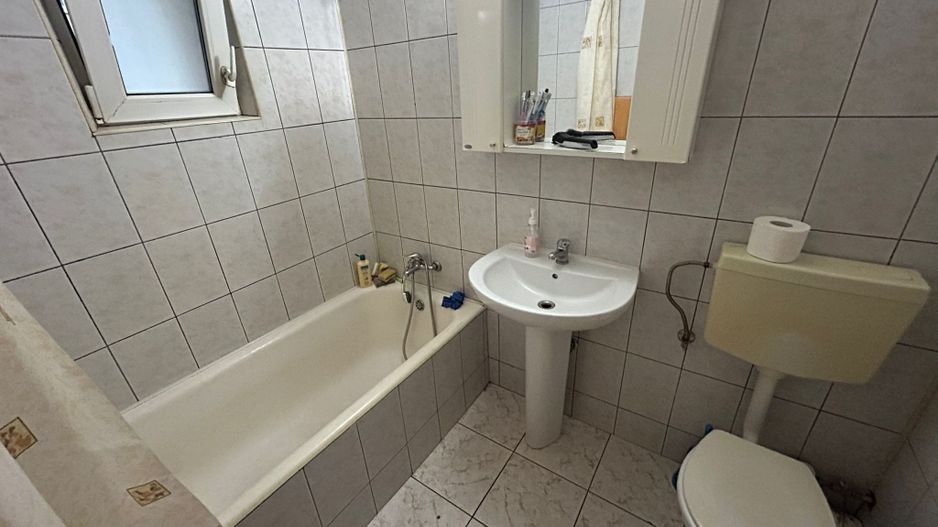 Apartament 2 camere, parter - zona Cetate - Poză 7