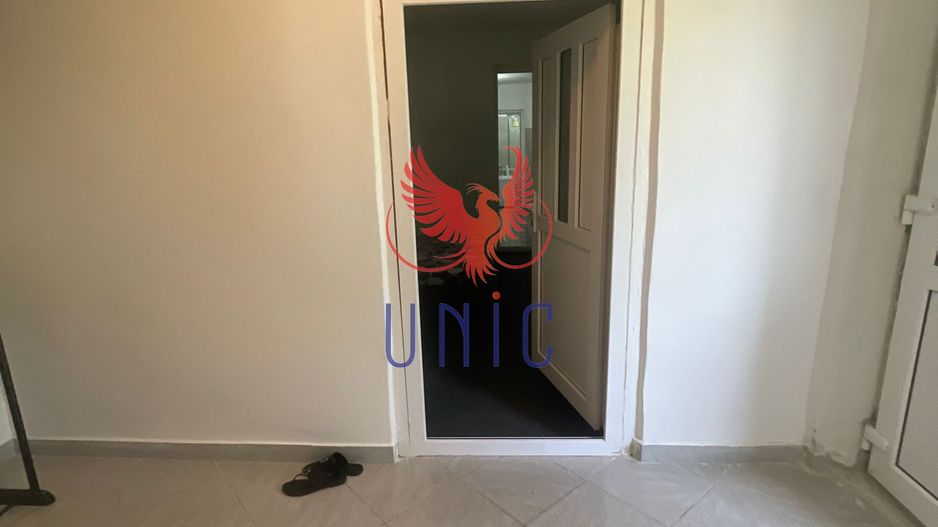 Casa cu teren de 1000 de mp -Radovan - Poză 16