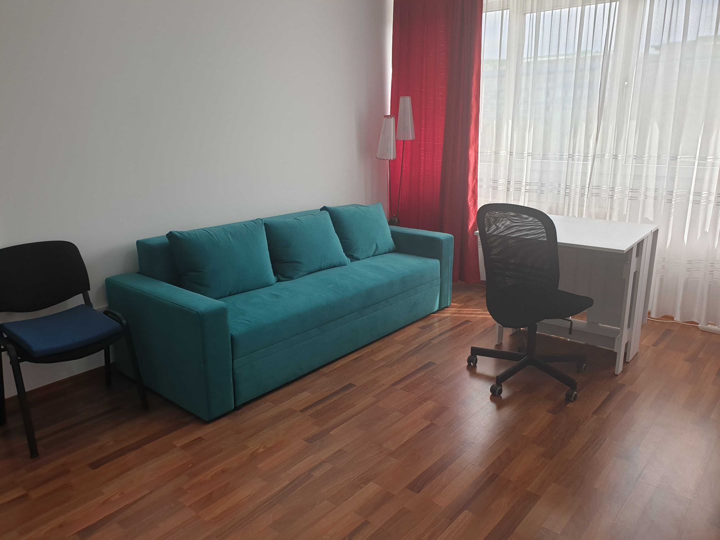 Apartament 2 camere ultracentral, mobilat modern, balcon închis - Poză 1