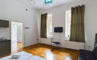 Apartament situat la km 0 in Arad - Poză 1
