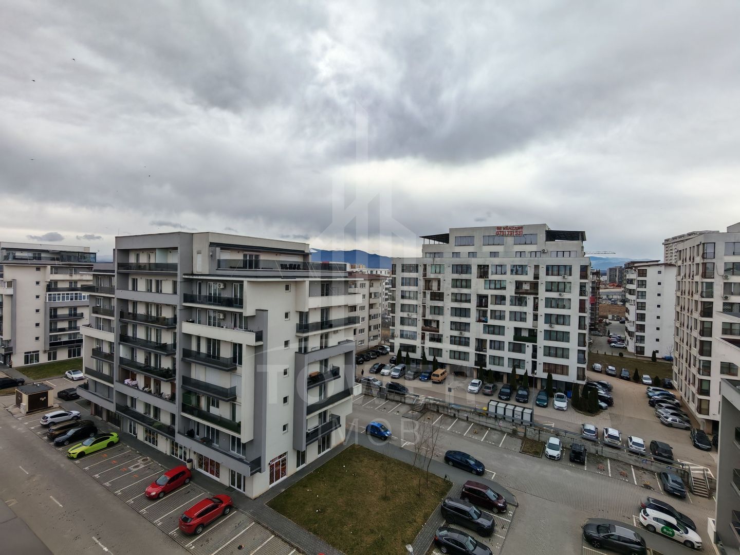 Penthouse 100 mp, terasă generoasă- vedere panoramică, compartimentare excelenta - Poză 14