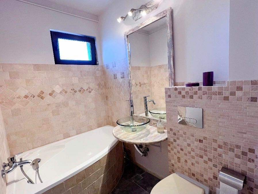 Garsonieră 42 mp, 2 min metrou Titan, renovată, decomandată - Poză 7