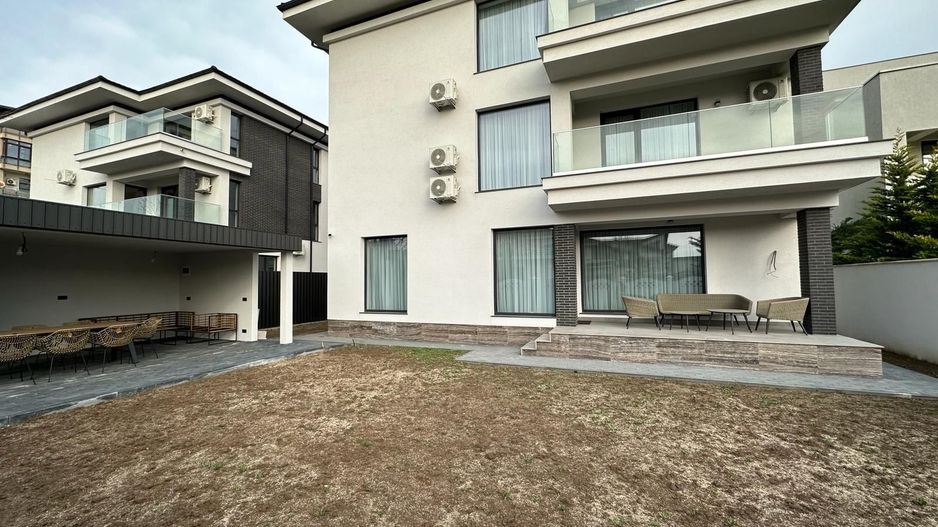 Vila de LUX cu 7 camere, NOUA, zona IANCU NICOLAE - Poză 2