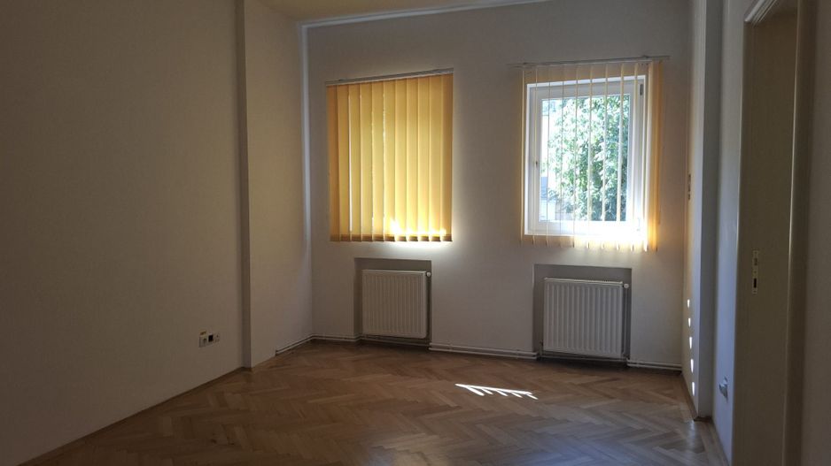 URGENT!, PARTER,FARA MENTENANTA, CONTORIZAT,SINGUR PE ETAJ, NEGOCIABIL - Poză 2