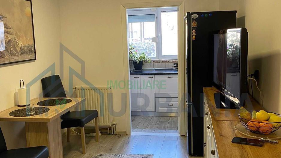 P.F vand apartament cu 4 camere in Nicolina - Poză 8