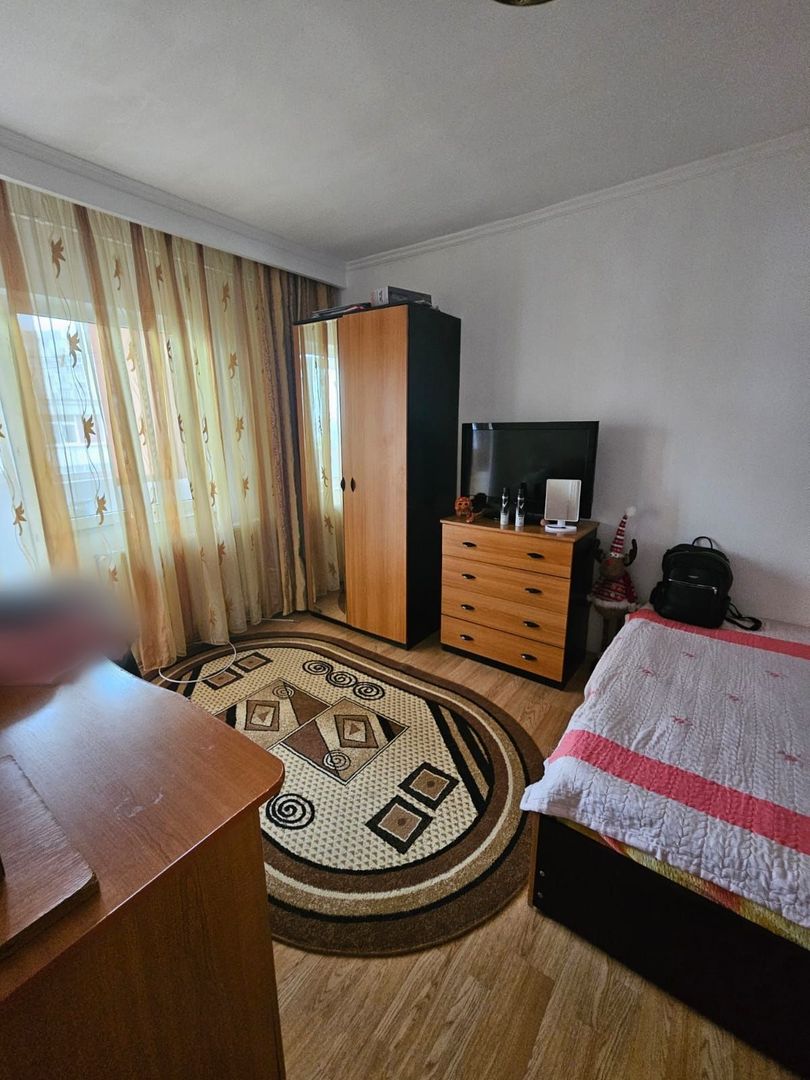 De vânzare apartament 3 camere, Prudu – Complex 2 - Poză 4