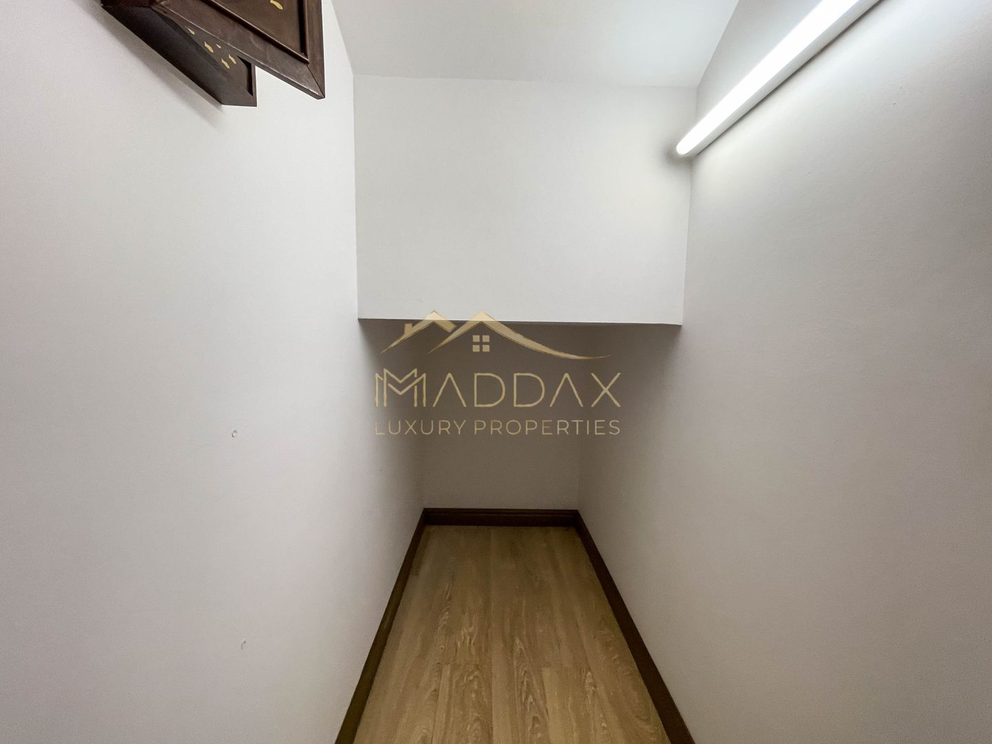 Amazing 6 Rooms Villa // Private Pool // 4 Parking Place / Erou Iancu Nicolae - Poză 29