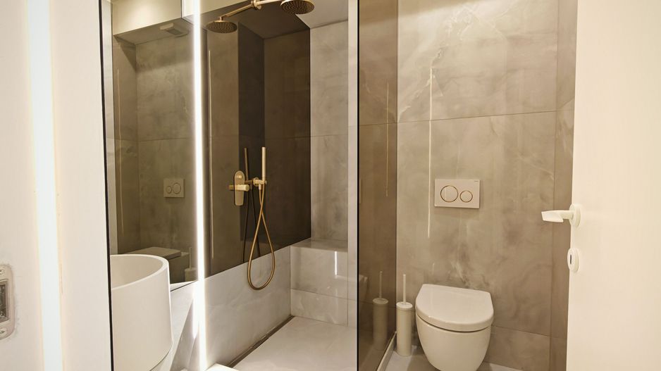 De inchiriat apartament 3 camere, mobilat/utilat complet si parcare - Poză 12