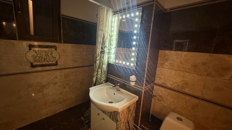 De vanzare apartament 2 camere - Mihai Bravu - Poză 11