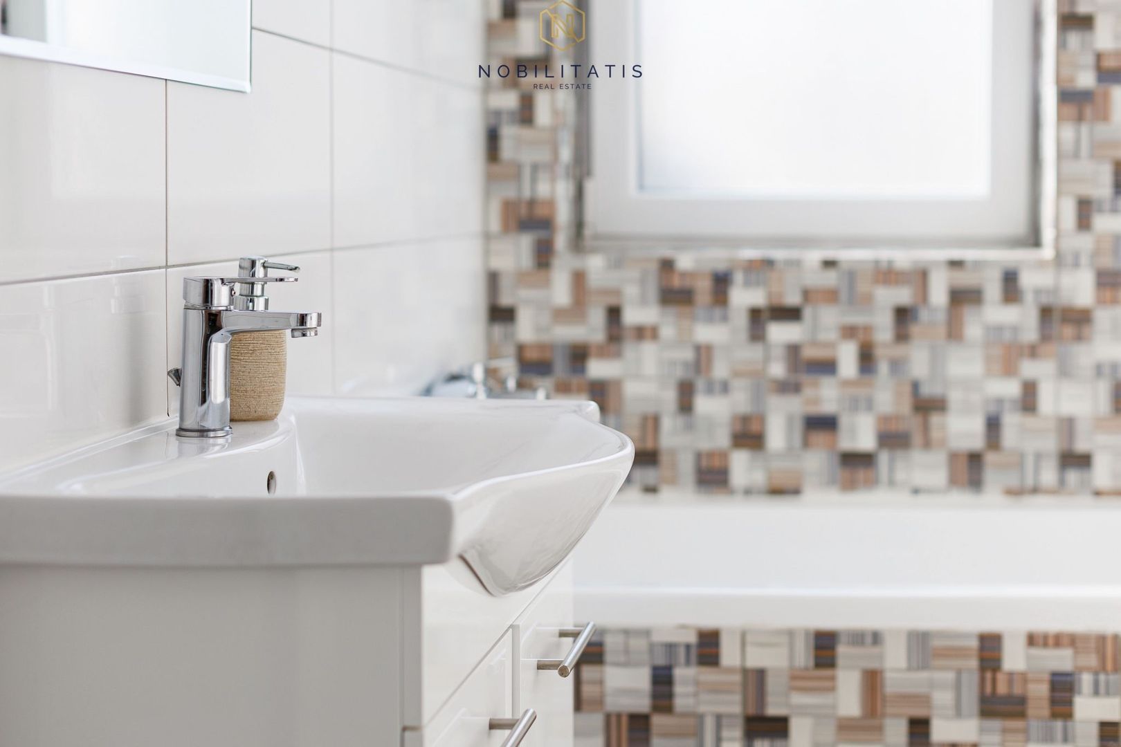 Apartament de Lux cu 3 Camere & Curte Privată de 212 mp în Timișoara - Poză 39