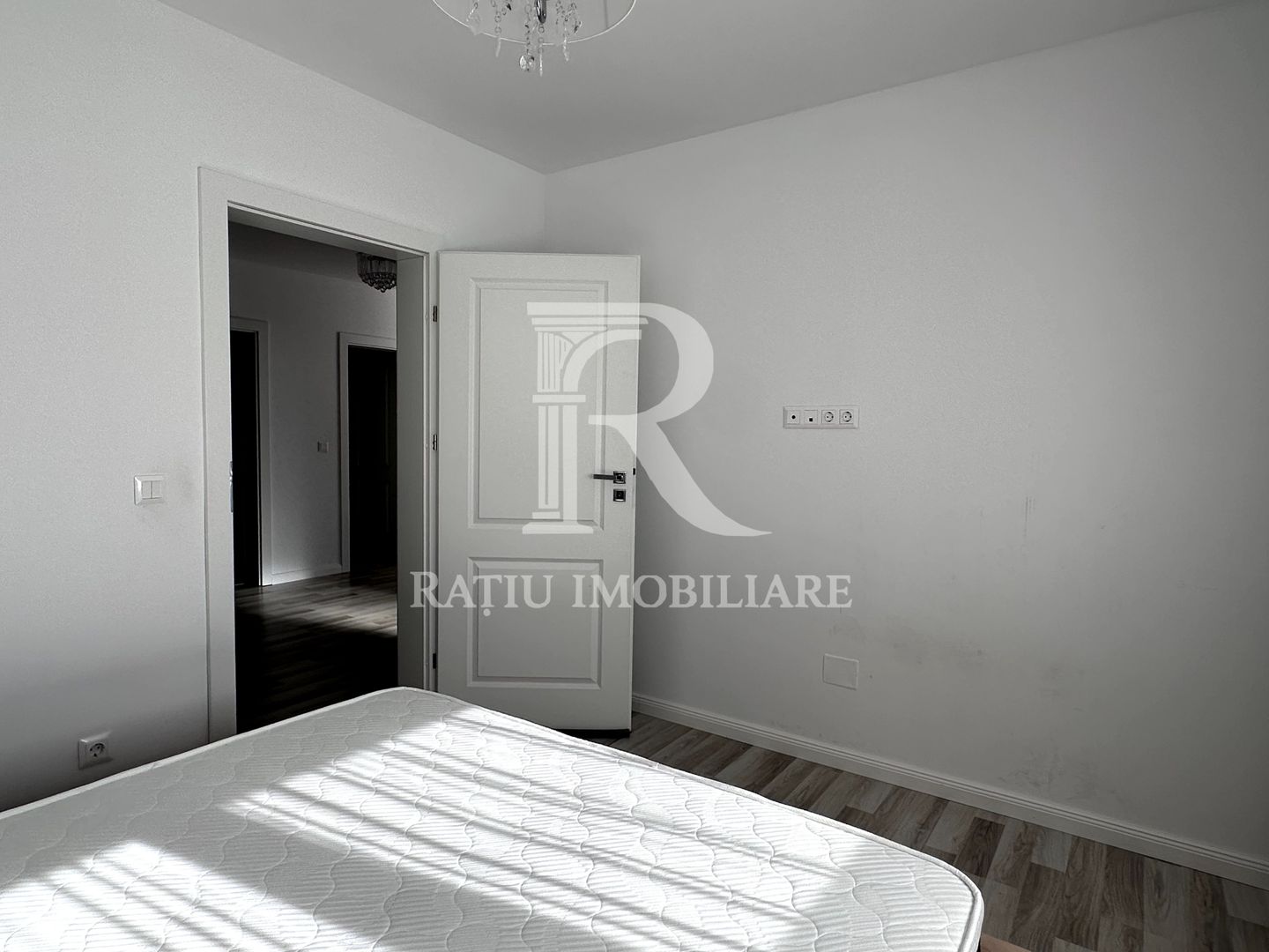 Apartament cu 3 camere de închiriat | Terasa de 33 mp | Calea Aradului - Poză 15