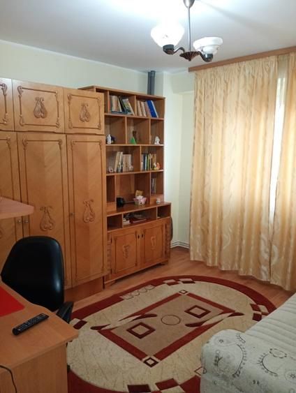 2 camere, decomandat, etaj 3/8, Mazepa 2+ boxa, - Poză 3
