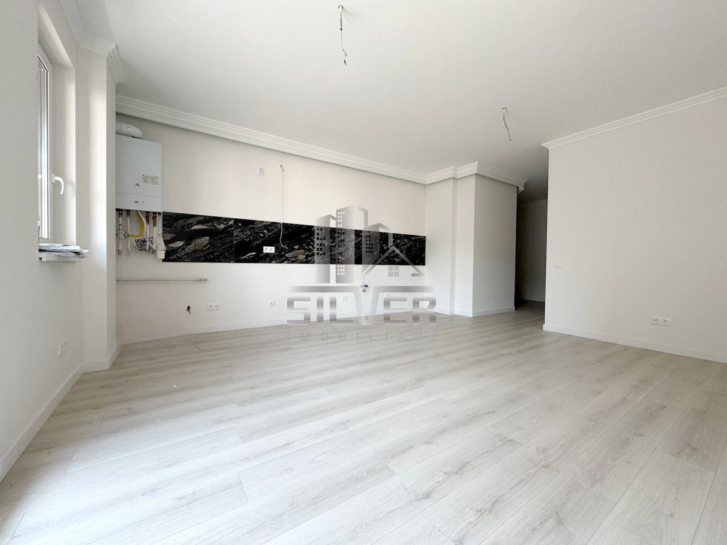 Apartament cu 3 camere/72mp/CF/zona Sub Cetate. - Poză 2