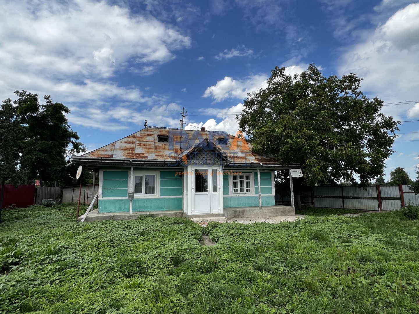 Casă cu 3500 mp teren, Sat Miron Costin - Brănișteni (str. Macilor) - Poză 13