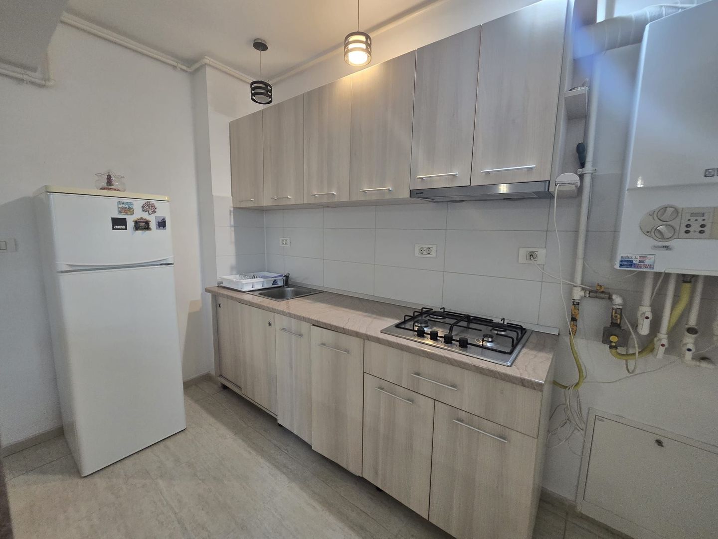 Apartament cu o cameră de închiriat în Tomis Nord, Constanta - Poză 10