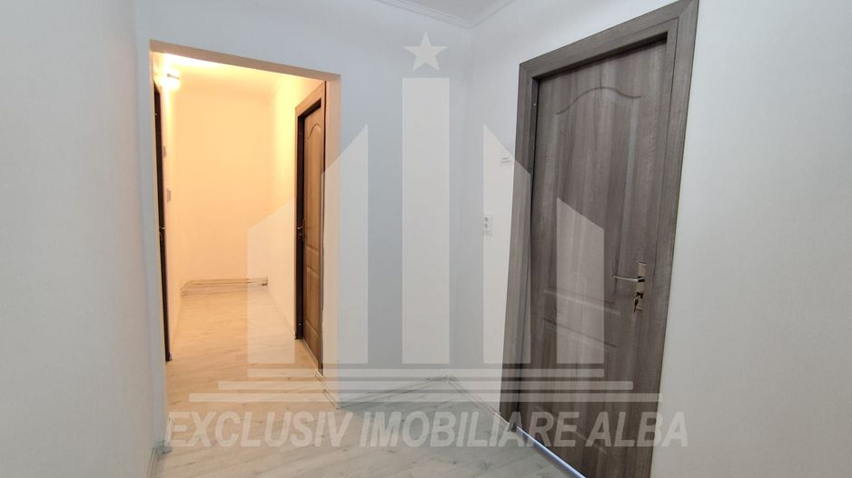 Apartament cu 2 camere decomandate, Ampoi 1 - Poză 7