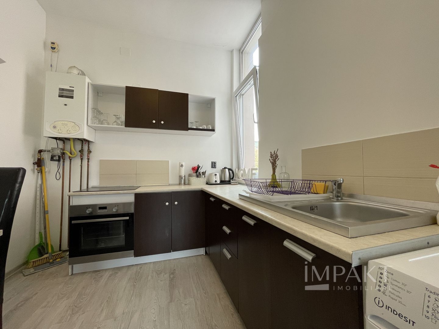 Apartament cu doua cemere in zona Centrala! - Poză 8