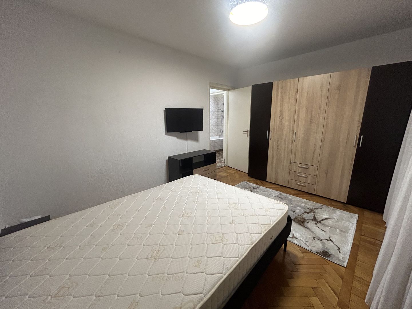 3 Camere Vatra Luminoasa - Poză 4