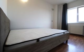Aradului; decomandat, bucatarie inchisa. Parcare privata inclusa. - Poză 6