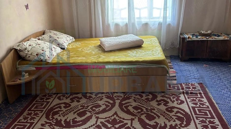 Casă de locuit cu 4 camere de vânzare în centrul satului, comuna Bivolari - Poză 5