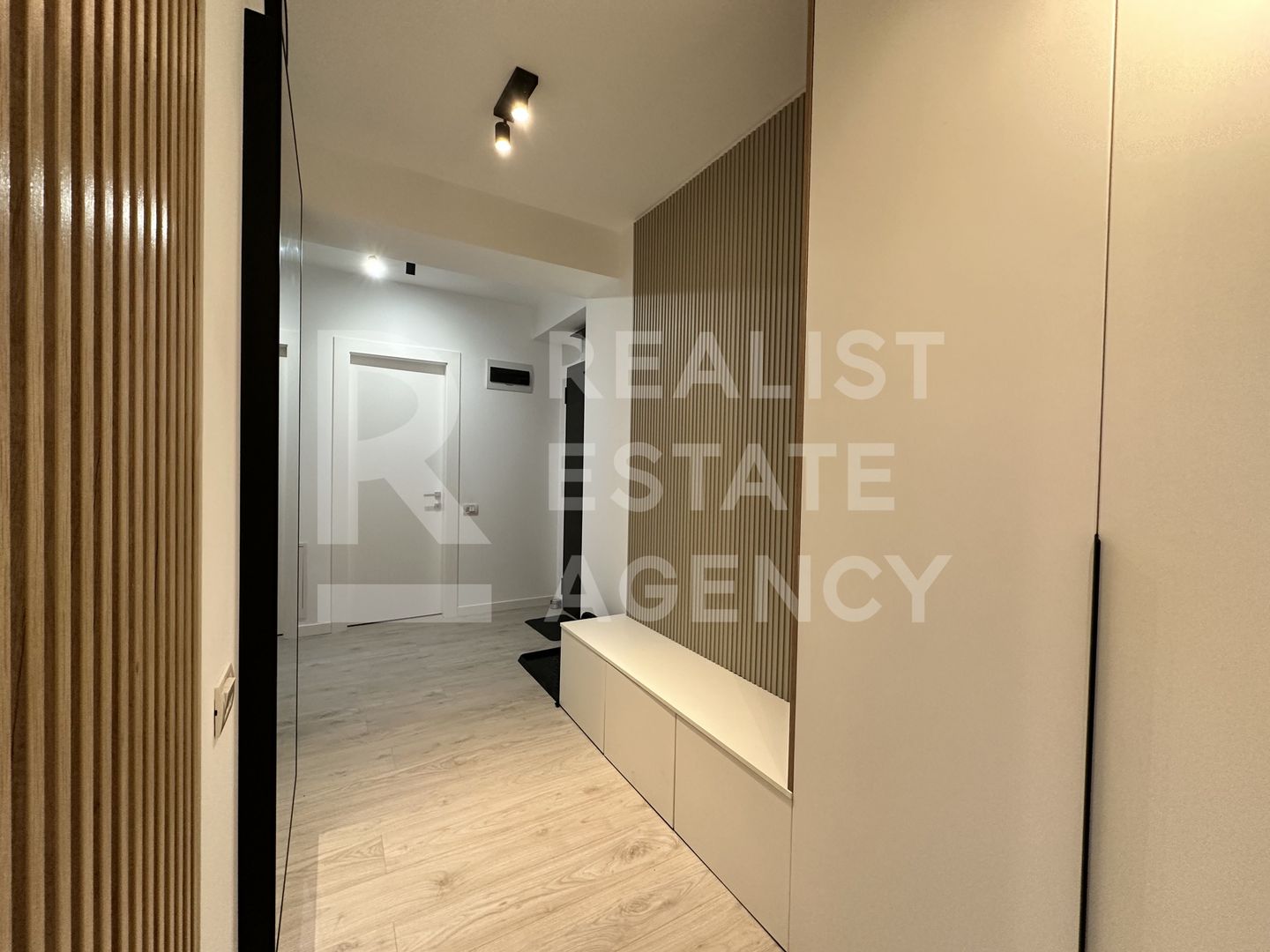 Chirie, 2 camere + loc de parcare, Pipera, prima inchiriere - Poză 5