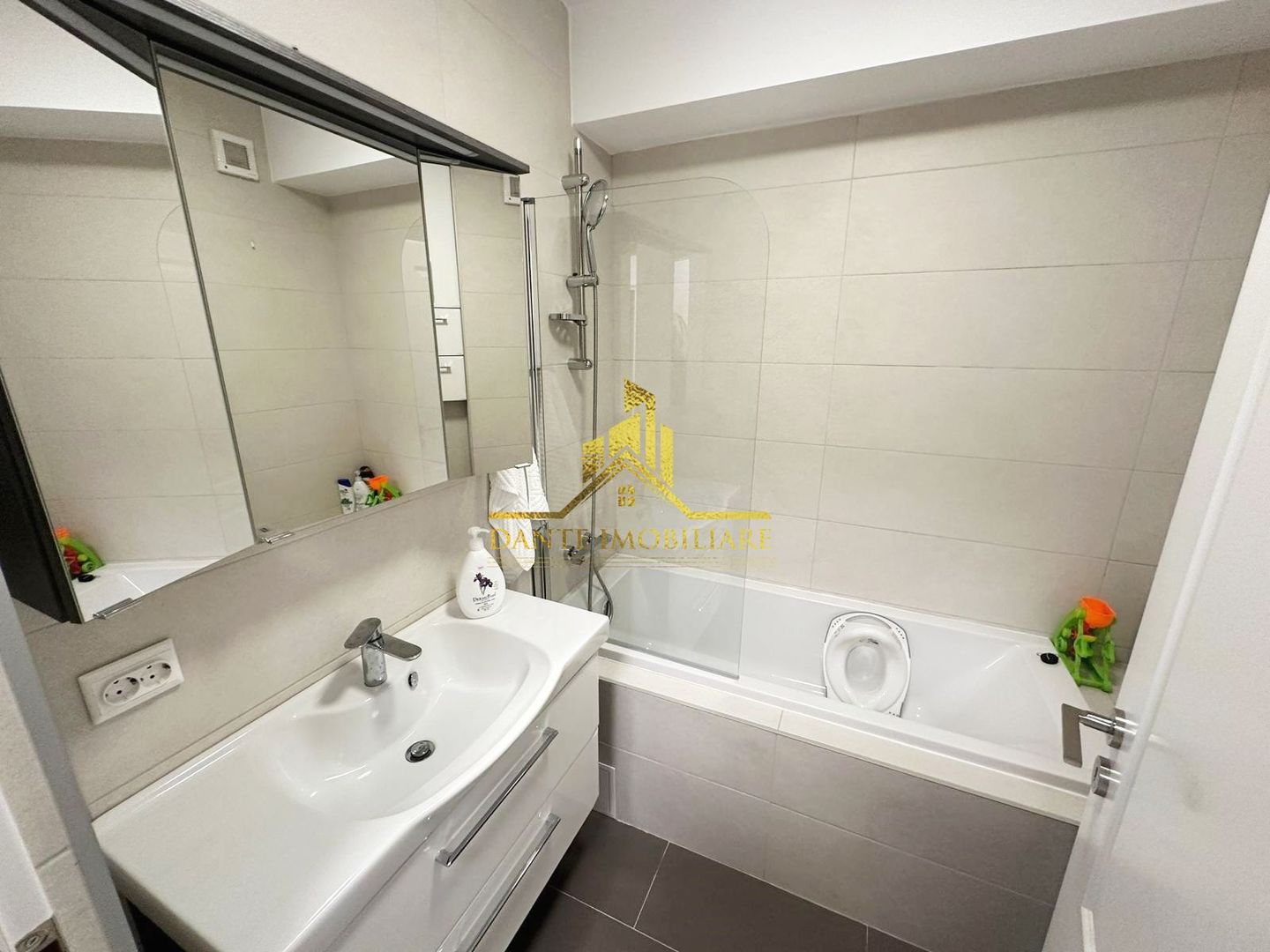 3 camere, decomandat, modern, bloc nou, terasa, parcare, Marasti, - Poză 7