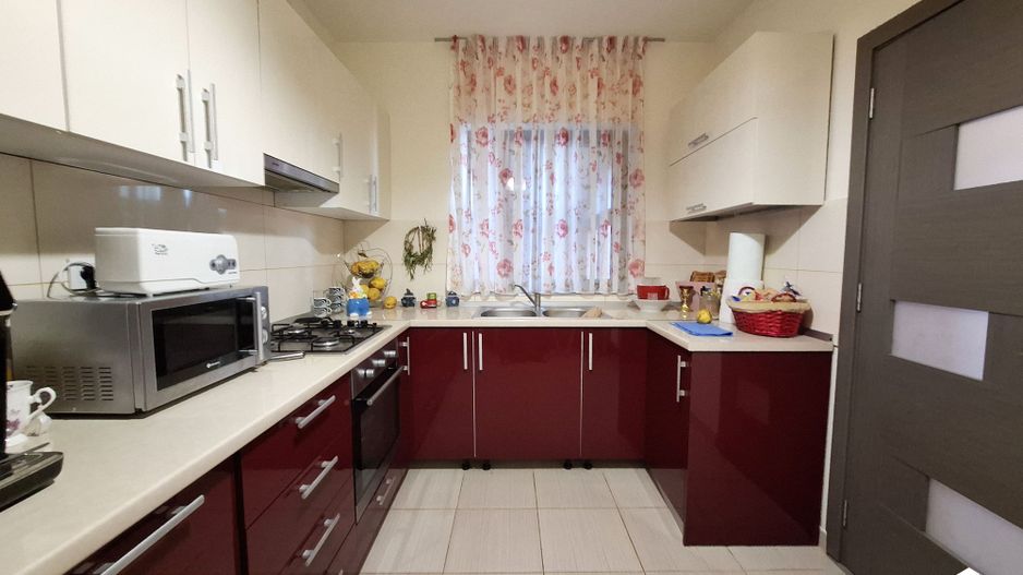 Vila cu 7 camere de vanzare in Paulesti - Poză 8