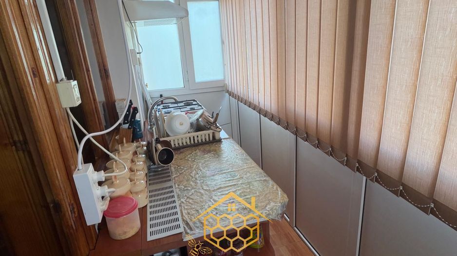 Apartament cu 2 camere transformat in 3 -  spatios - cartier Rovine - Poză 6
