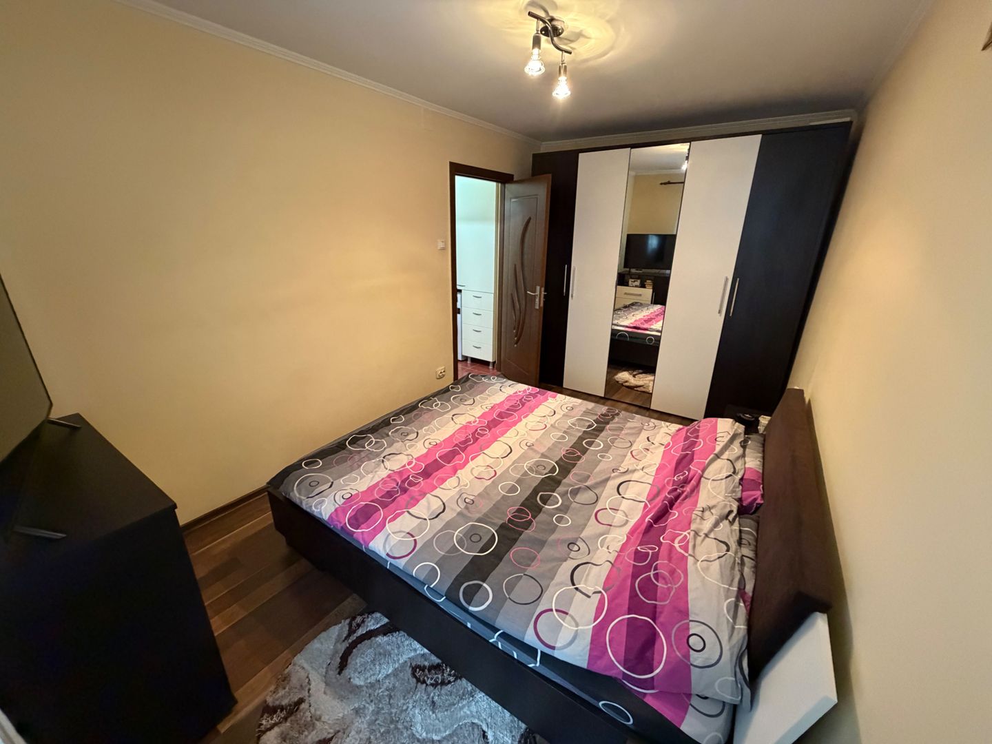 Apartament 2 camere, parter - zona Cetate - Poză 2