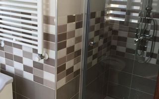 Casa cu 4 camere in Dumbravita - Poză 8