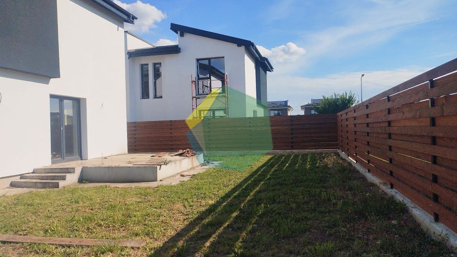 Casa Duplex P+1 in Otopeni, curte 170mp, ideal pentru familie - Poză 2