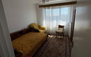 vand apartament 3 camere zona zona Stomatologie, decomandat - Poză 1