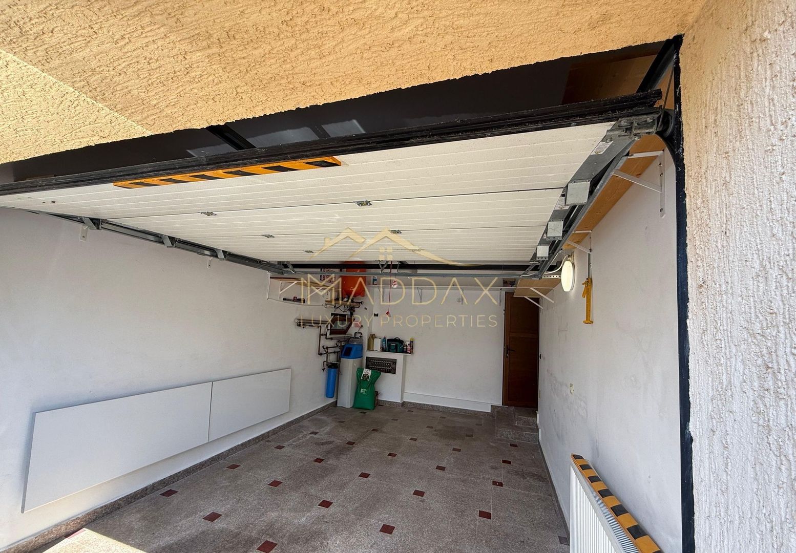 Casă Gata de Mutat | 180 mp Utili, 4 Camere, Mansardă și Garaj pentru Familia Ta - Poză 10
