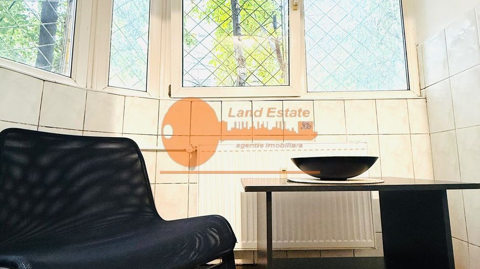 Apartament cu 3 camere in zona Crangasi - Poză 5