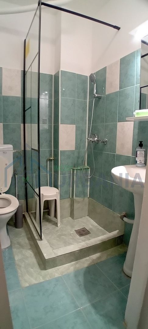 Garsonieră de închiriat în Podul Roș - Palas, Iași, 24 m², mobilată și utilată - Poză 4