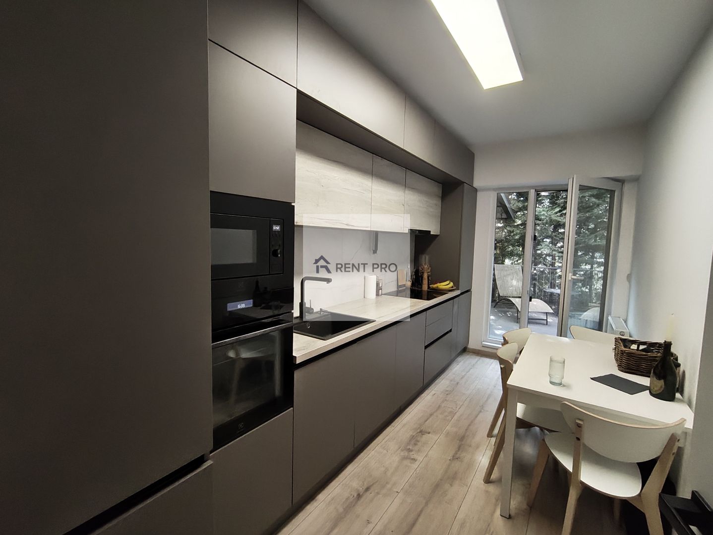 3 Camere Cu Curte Privată GranVia Park Mall Plaza Sector 6 - Poză 34