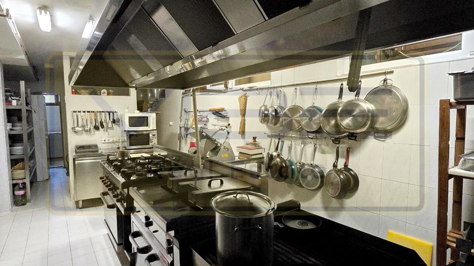 Complex comercial – restaurant / pensiune / retreat – Copou, Iași - Poză 15