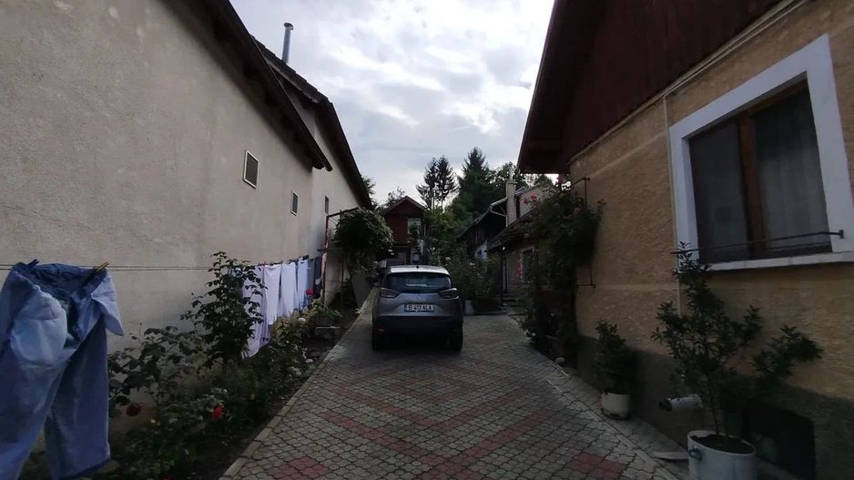 Casa individuala 140mp, teren 1555 mp, Sacele. - Poză 3