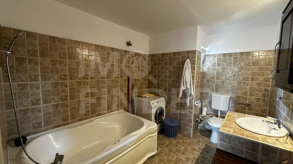 Inchiriere apartament 3 camere in Vila, Central - Poză 19