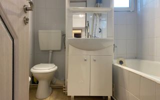 Închiriere apartament cu 4 camere, spatiu generos– Centru, Târgoviște - Poză 10