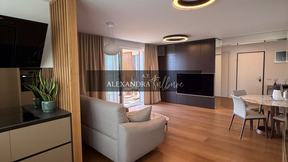 Apartament PREMIUM cu curte, terasă și lift cu acces direct în living - Poză 5