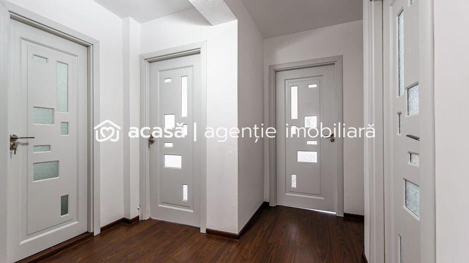 VÂNDUT! Apartament 3 camere,  Str. Tudor Vladimirescu - Poză 3