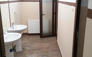 Spatii birouri si comerciale in cladire birouri ultracentral,langa magazin Tomis - Poză 2